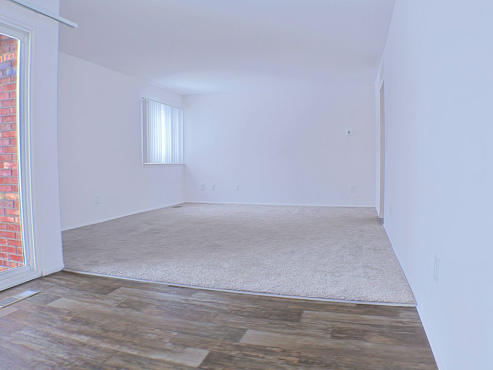 27489 Parkview Blvd # 27-7303, photo 6