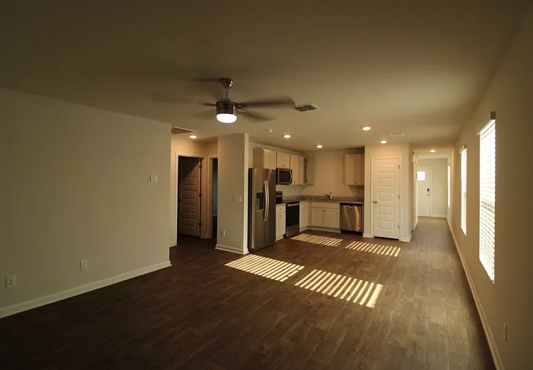 507 Autumns Wood Cir W — Photo 6