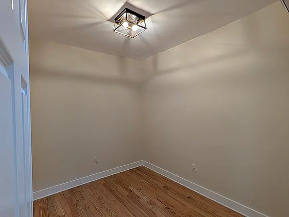 3rd image of 331A Quincy St #2