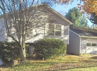 306 Woodbine Dr, Blacksburg, VA 24060