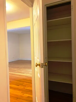 Rented by Prime Realty | media 28