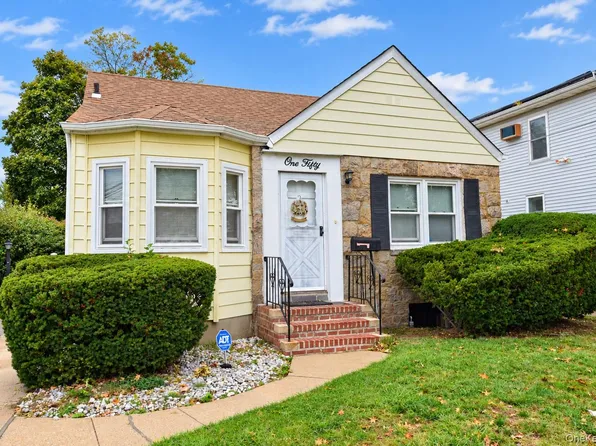150 Franklin Street, Elmont, NY 11003