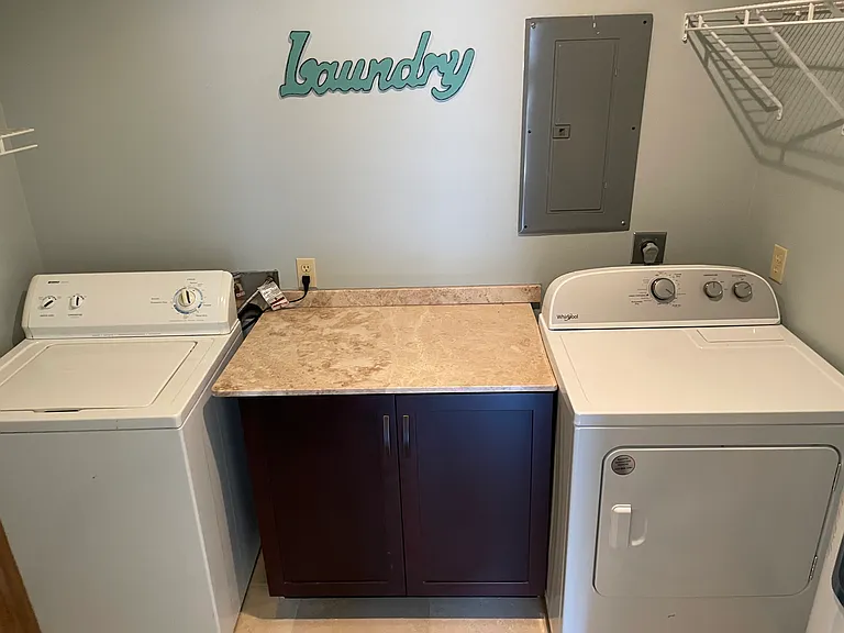 2265 Glasgow Ave — Photo 30