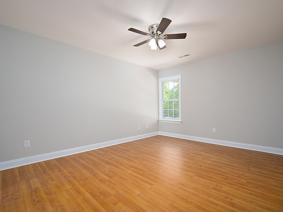 3rd image of 1920 Cambria Dr #A