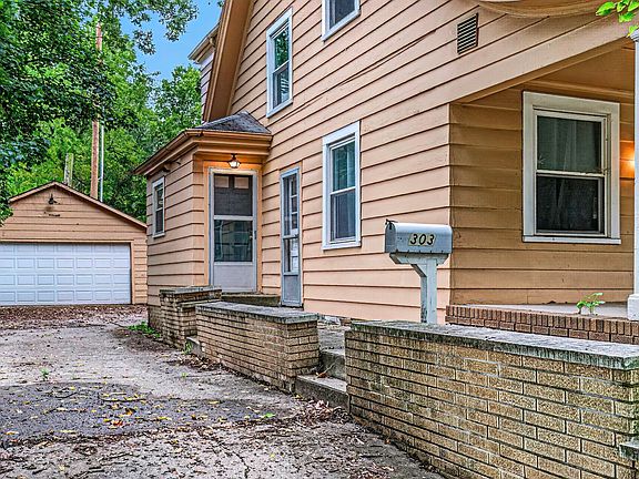 2nd image of 303 W Rudisill Blvd