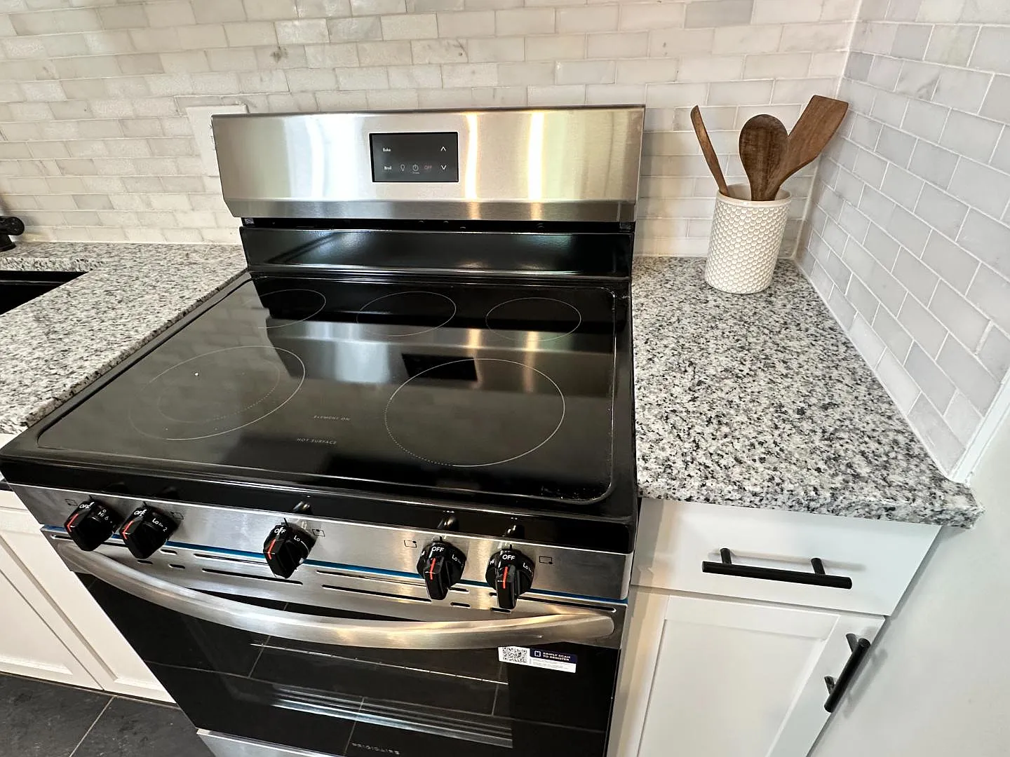 969 Joliet Dr. — Photo 2