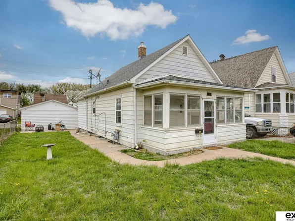 5134 S 39th St, Omaha, NE 68107