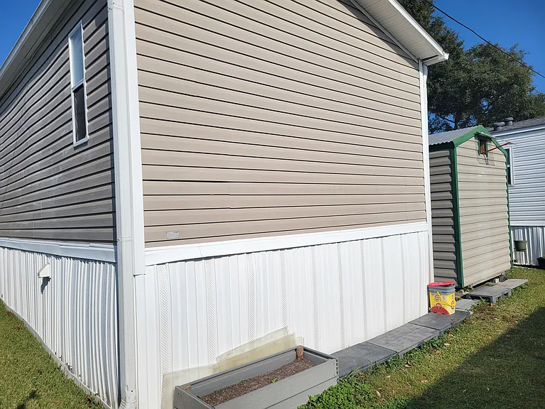 1107 Lissie Ln — Photo 5