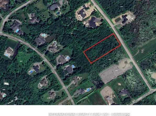 2314 Kilchurn Ter, Ottawa, ON K4M 0A7