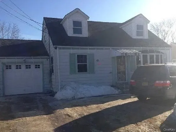 65 Hilliard Avenue, Central Islip, NY 11722