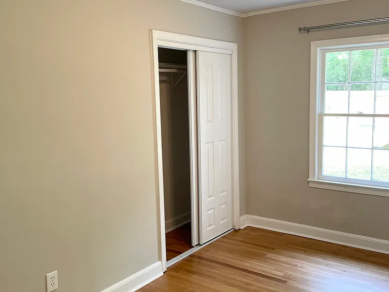 755 Trout St NE — Photo 7