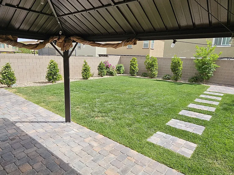 4515 Solitude Falls Ave — Photo 32