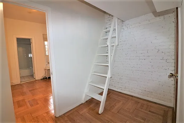 Rented by Oxford Property Group | media 44