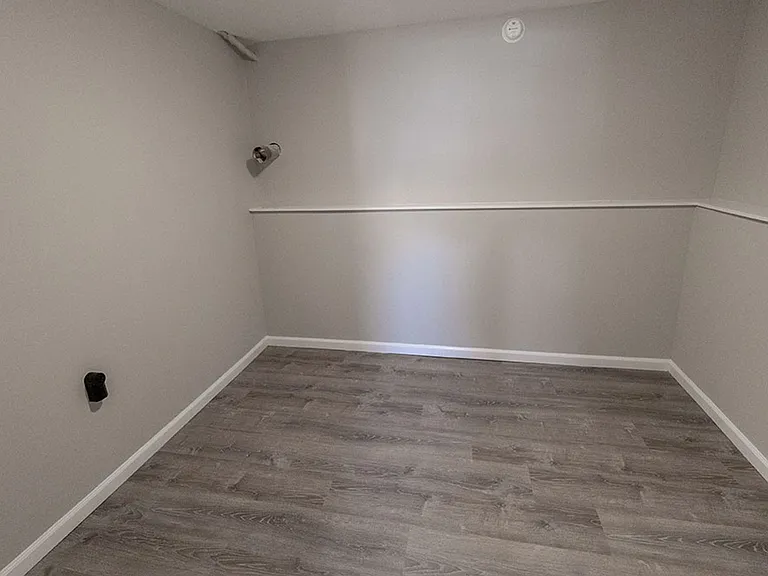 7304 N Moberly Dr — Photo 27