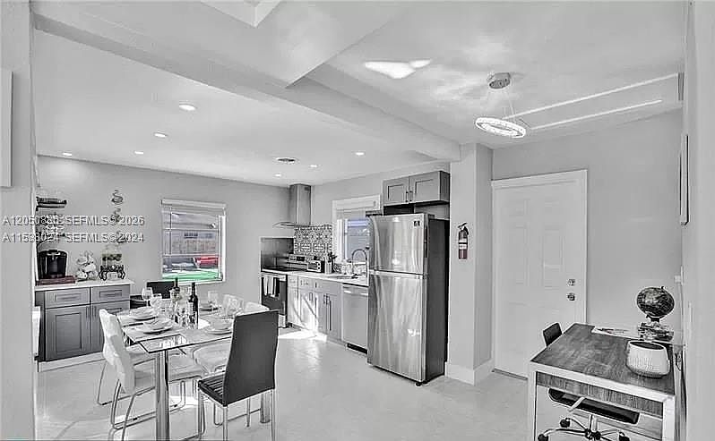 1st image of 608 N 24th Ave #608