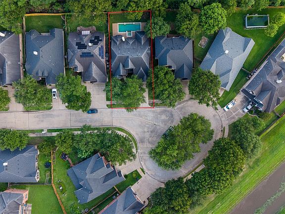 4th image of 21327 Pennshore Ln