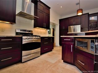 408 Boabadilla St, Coral Gables, FL 33134