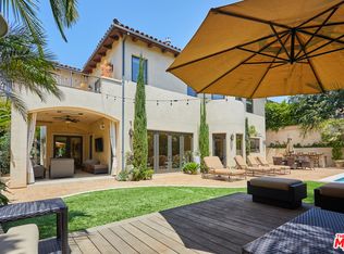 10670 Wellworth Ave, Los Angeles, CA 90024