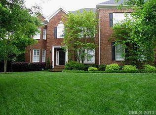 1895 Chestnut Hill Dr, Tega Cay, SC 29708