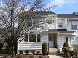 1 Wedgewood Pkwy, Nanuet, NY 10954
