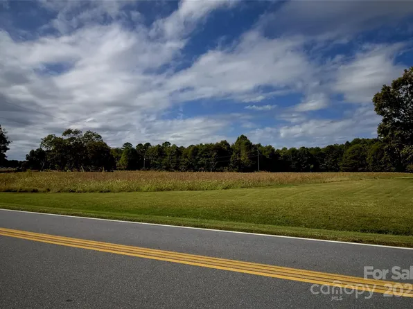 6 Rockdale Rd, Vale, NC 28168