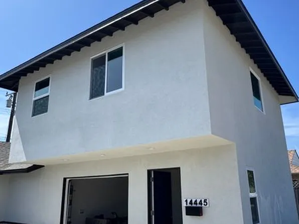 14445 Spa Dr, Huntington Beach, CA 92647