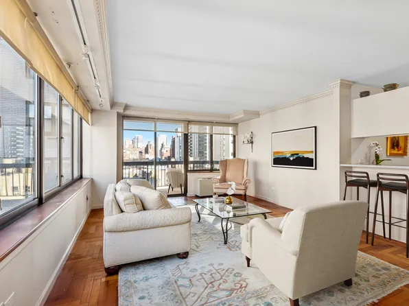 422 East 72nd Street image 1 of 15