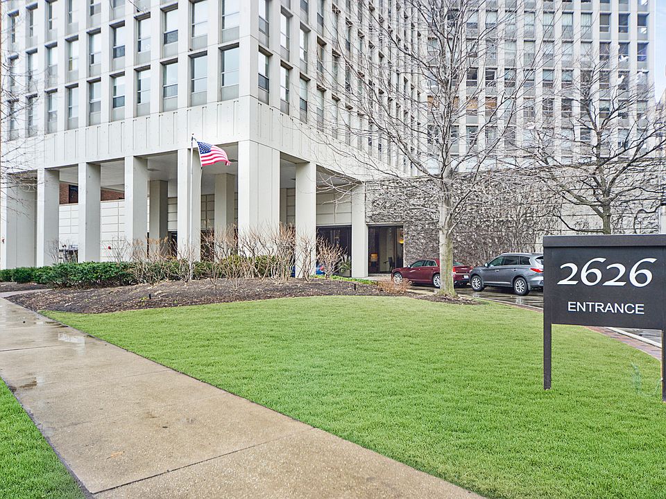 1st image of 2626 N Lakeview Ave APT 2901