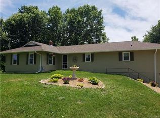 12008 E Maple Ave, Davison, MI 48423