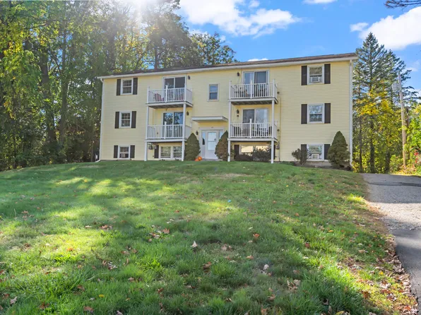 11 Carriage Hill #D, Eliot, ME 03903