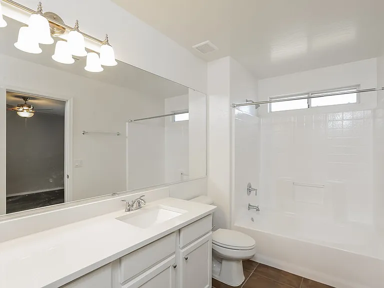 2718 W Pecan Rd — Photo 11