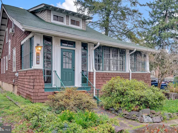 1502 Riverside Dr, Trenton, NJ 08618