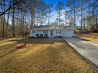 1495 Compton Woods Dr, Loganville, GA