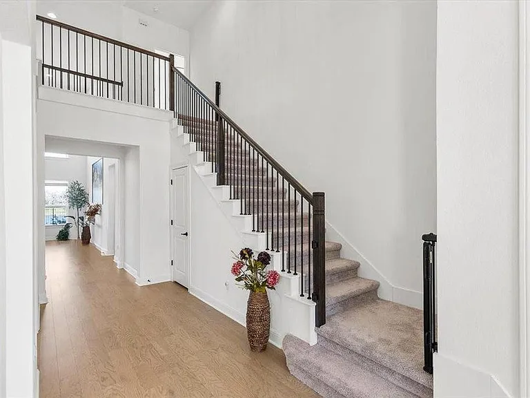 1224 Umblachery St — Photo 22