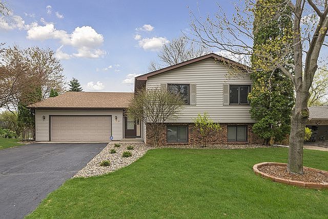 1st image of 3559 Glen Oaks Ave