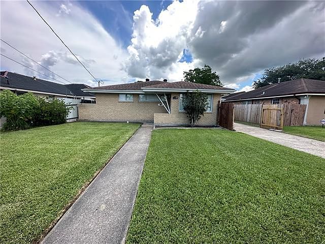 1st image of 2505 Corinne Dr