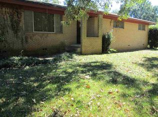 1004 Enfield Dr, Marshall, TX 75672