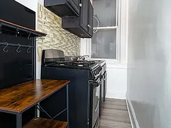 893 Saint John's Place image 2 of 7