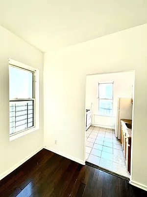 Rented by Pear NYC LLC | media 35