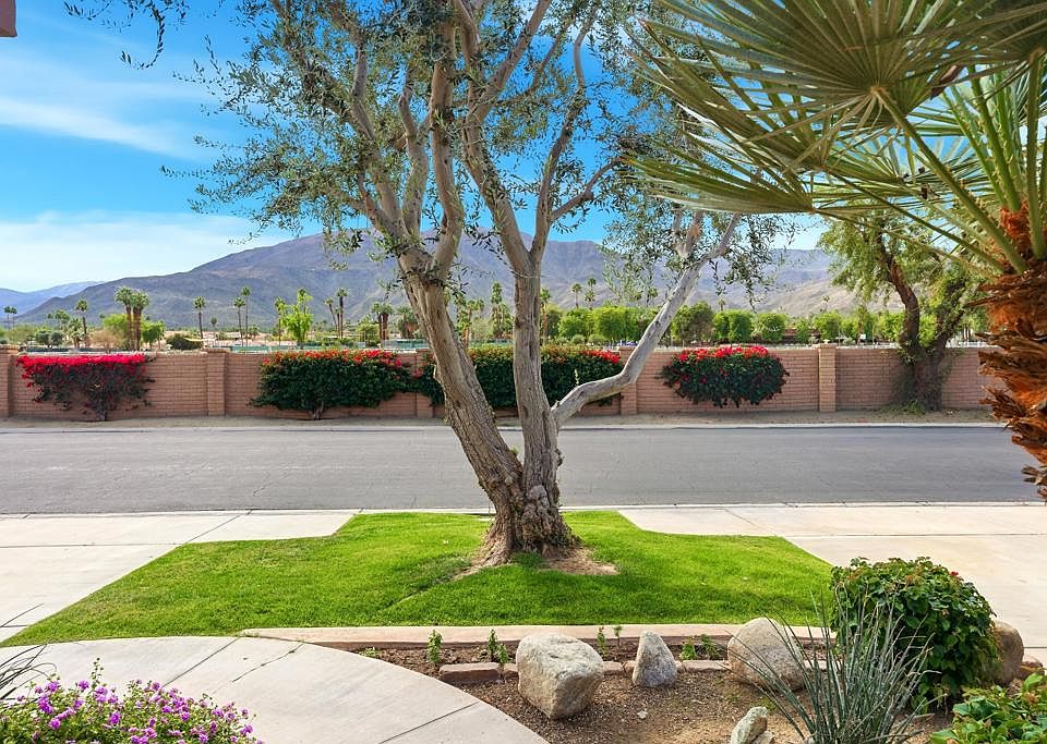 1st image of 44 Majorca Dr