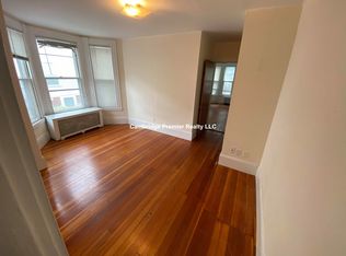 383 Harvard St #10, Cambridge, MA 02138
