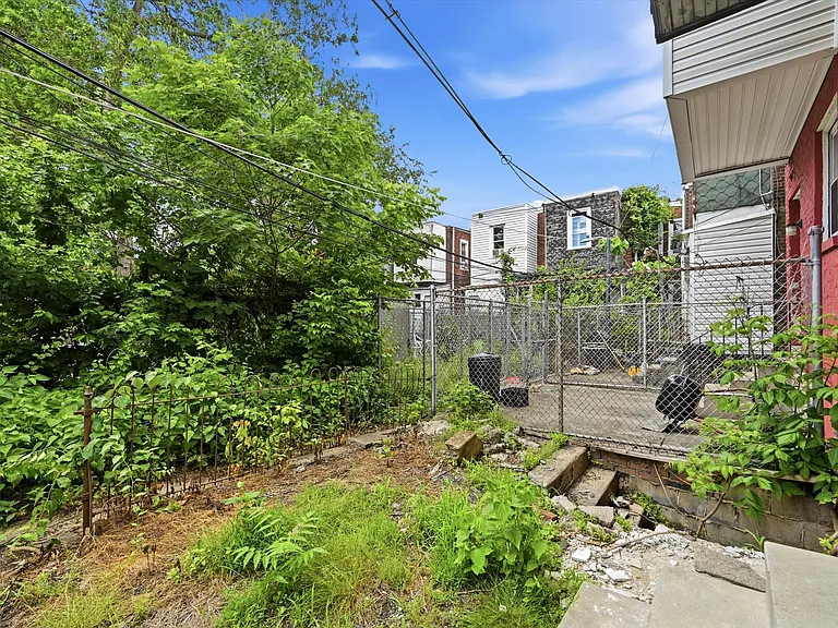 1712 S 55th St — Photo 13