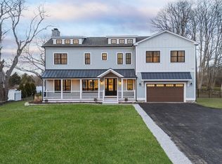 980 Green End Ave, Middletown, RI 02842