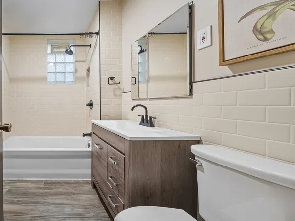 2737 W 22nd Pl #2, Chicago, IL 60608