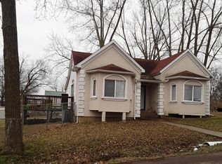 601 E Mulberry St, California, MO 65018