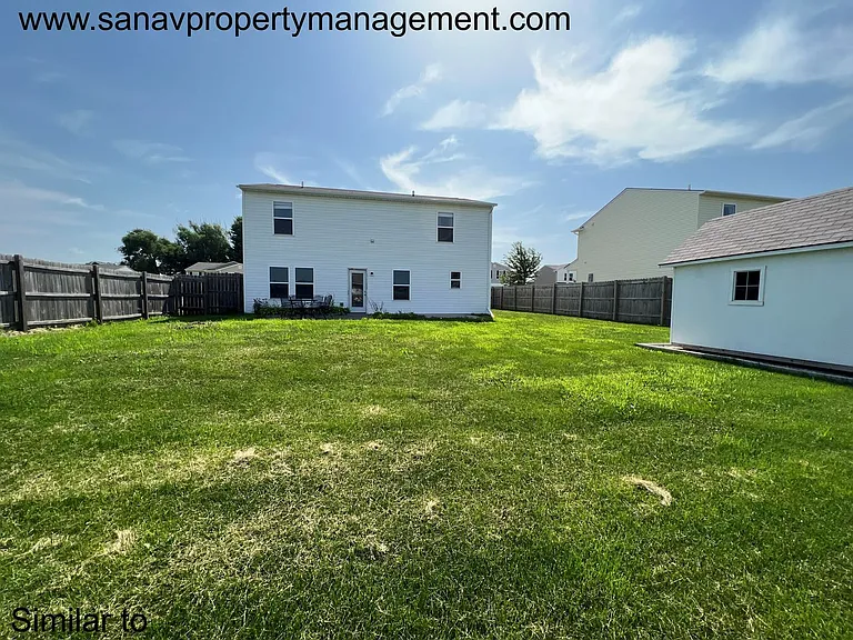360 Hillside Dr — Photo 12