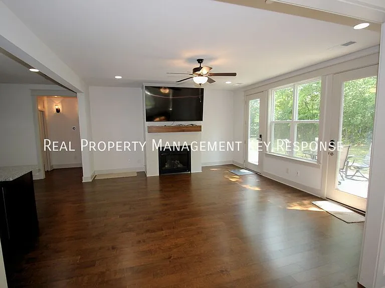 2948 Cherrybark Ct — Photo 3