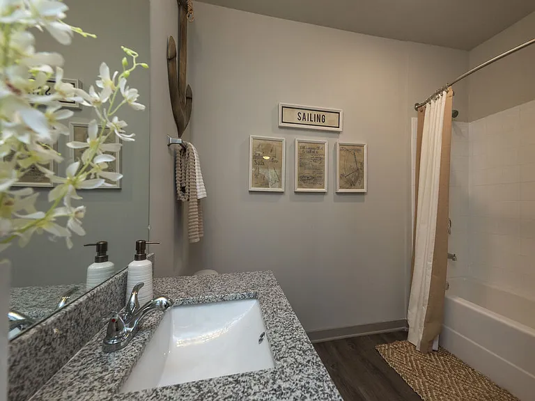 Mariner Grove — Photo 30