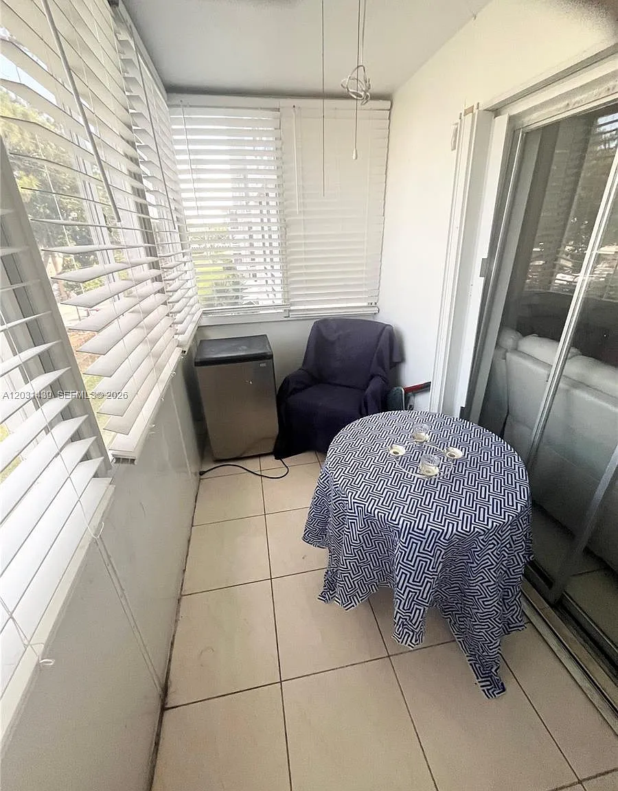 Lake Clarke Gardens Condo — Photo 4
