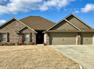 806 Sedgwick Dr, Prairie Grove, AR 72753